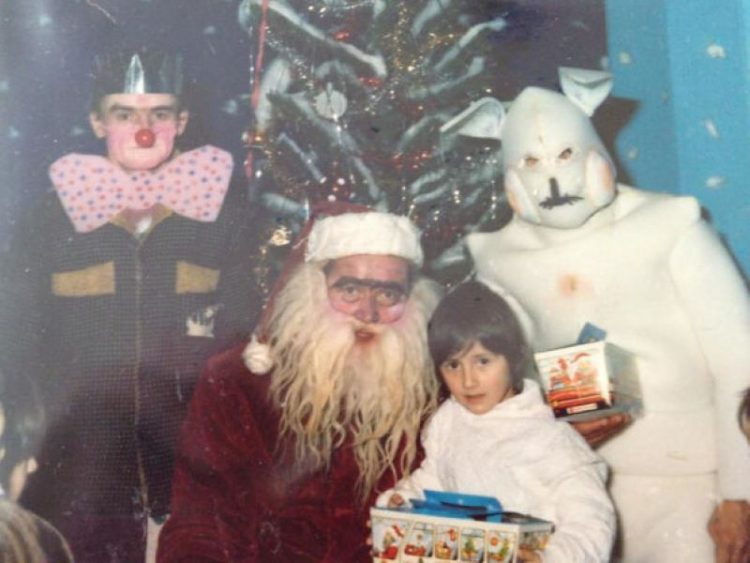 Новогодние семейные фото из прошлого, от которых до сих пор смешно