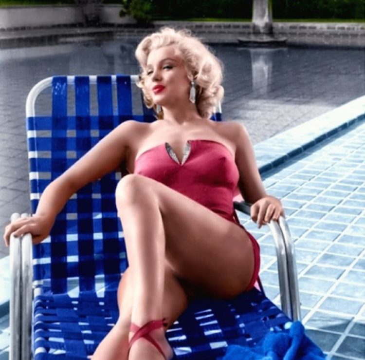 1953_Marilyn Monroe_retro foto krasivyye devushki v kupal'nikakh