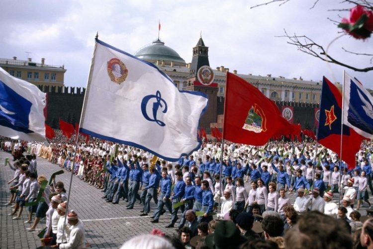 1964 Москва 1 мая шеренги трудящихся