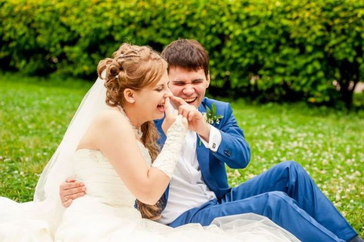 Незабутні, веселі та смішні весільні фото