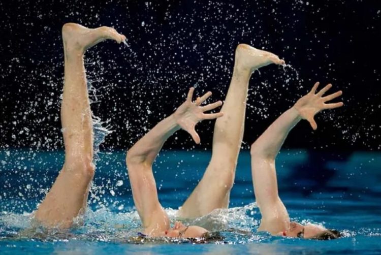 Sync Laughs: 25 Hilarious Moments in Synchronized Swimming