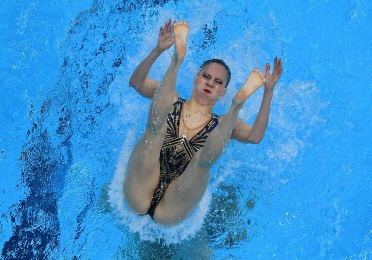 Sync Laughs: 25 Hilarious Moments in Synchronized Swimming