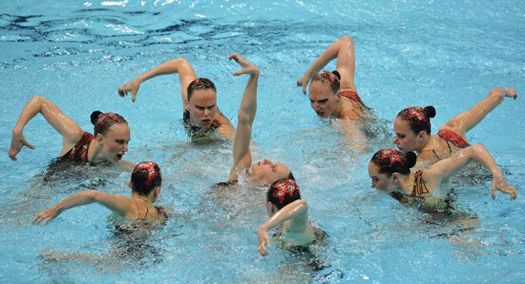 Sync Laughs: 25 Hilarious Moments in Synchronized Swimming