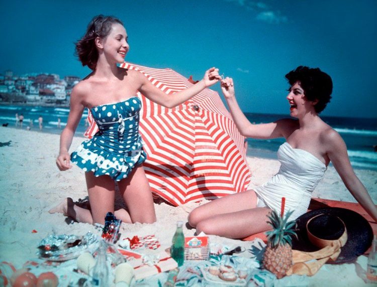 Vintage Beach Delights: Entertaining Throwback Photo Collection