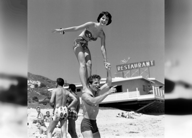 Vintage Beach Delights: Entertaining Throwback Photo Collection